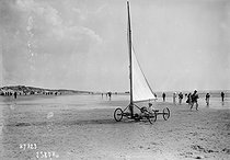 Roger-Viollet | 388366 | Land sailing race | © Maurice-Louis Branger / Roger-Viollet