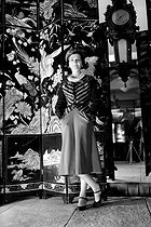 Roger-Viollet | 442443 | Coco Chanel (1883-1971), French fashion designer, in her studio, rue Cambon. France, August 1937. | © Boris Lipnitzki / Roger-Viollet
