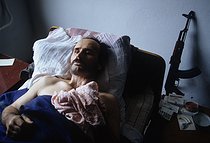 Roger-Viollet | 443901 | First Chechen War. Dying Chechen combatant at the hospital of Stari-Atagi. Grozny (Chechen Republic, Russia), January 13, 1995. | © Jean-Paul Guilloteau / Roger-Viollet