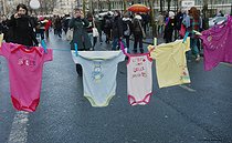 Roger-Viollet | 560552 | Rally for gay marriage. Paris, on December 16, 2012. | © Catherine Deudon / Roger-Viollet