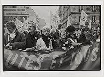 Roger-Viollet | 613677 | Journée internationale des femmes, 7 Mars 2009 :  Toutes et tous ensemble pour les droits des femmes  | © Catherine Deudon / Bibliothèque Marguerite Durand / Roger-Viollet
