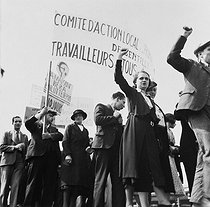 Roger-Viollet | 656467 | Popular Front. Bastille Day parade at the Buffalo stadium. Montrouge (France), on July 14, 1936. | © Collection Roger-Viollet / Roger-Viollet