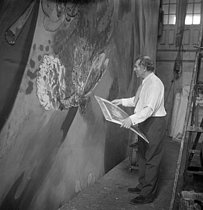 Roger-Viollet | 669693 | Chagall - The Firebird | © Boris Lipnitzki / Studio Lipnitzki / Roger-Viollet