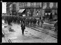 Roger-Viollet | 724470 | World War I. Arrival of the first US military contingents in France. Saint-Nazaire (France), late June 1917. | © Excelsior - L'Equipe / Roger-Viollet
