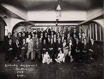Roger-Viollet | 742740 | Group photograph with Missak Manouchian (last row on the right, 1906-1944), Armenian poet and resistance fighter, 1938. | © Archives Manouchian / Roger-Viollet