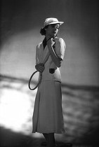 Roger-Viollet | 748708 | Women's sportswear by Jean Patou, French fashion designer, May 1937. | © Boris Lipnitzki / Roger-Viollet