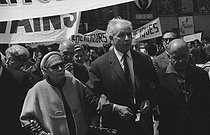 Roger-Viollet | 762150 | Events of May-June 1968. Elsa Triolet (1896-1970) and Louis Aragon (1897-1982), French writers, during a rally for the autonomy of the O.R.T.F. (Office de Radiodiffusion-Télévision Française), national agency in charge of providing public radio and television in France. | © Colette Masson / Roger-Viollet
