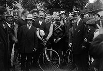 Roger-Viollet | 787385 | Odile Defraye (1888-1965), Belgian racing cyclist, winner of the 1912 Tour de France. | © Maurice-Louis Branger / Roger-Viollet
