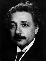 Roger-Viollet | 865310 | Albert Einstein (1879-1955), physicien américain d'origine allemande. | © Léopold Mercier / Roger-Viollet