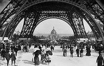 Roger-Viollet | 867886 | 1889 World's Fair in Paris | © Neurdein frères / Roger-Viollet