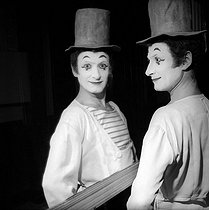 Roger-Viollet | 882871 | Marcel Marceau (1923-2007), French mime artist. Paris, Winter circus, February 1962. | © Studio Lipnitzki / Roger-Viollet