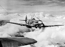 Roger-Viollet | 886396 | World War II. English Spitfire fighter of the Royal Air Force. | © Roger-Viollet / Roger-Viollet