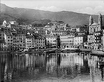 Roger-Viollet | 940873 | Bastia (Corsica). The old port and the cathedral.. | © Neurdein / Roger-Viollet