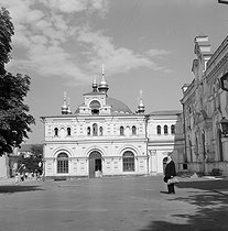 Roger-Viollet | 950964 | Refectory of the Kyiv Pechersk Lavra (1900). Kyiv (USSR, Ukraine), August 1964. | © Anne Salaün / Roger-Viollet