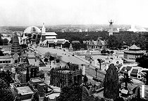 Roger-Viollet | 979241 | Panorama de l'Exposition coloniale internationale de 1931 à Paris. | © Albert Harlingue / Roger-Viollet