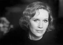 Roger-Viollet | 1410574 | Liv Ullmann (born in 1938), Norwegian actress and film director. 1986. | © Irmeli Jung / Roger-Viollet