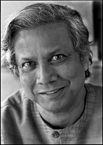 Roger-Viollet | 1410577 | Muhammad Yunus (born in 1940), Bangladeshi social entrepreneur and economist. 1995. | © Irmeli Jung / Roger-Viollet