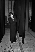 Roger-Viollet | 1413405 | Juliette Gréco (1927-2020), French singer and actress. Paris, 1987. | © Irmeli Jung / Roger-Viollet